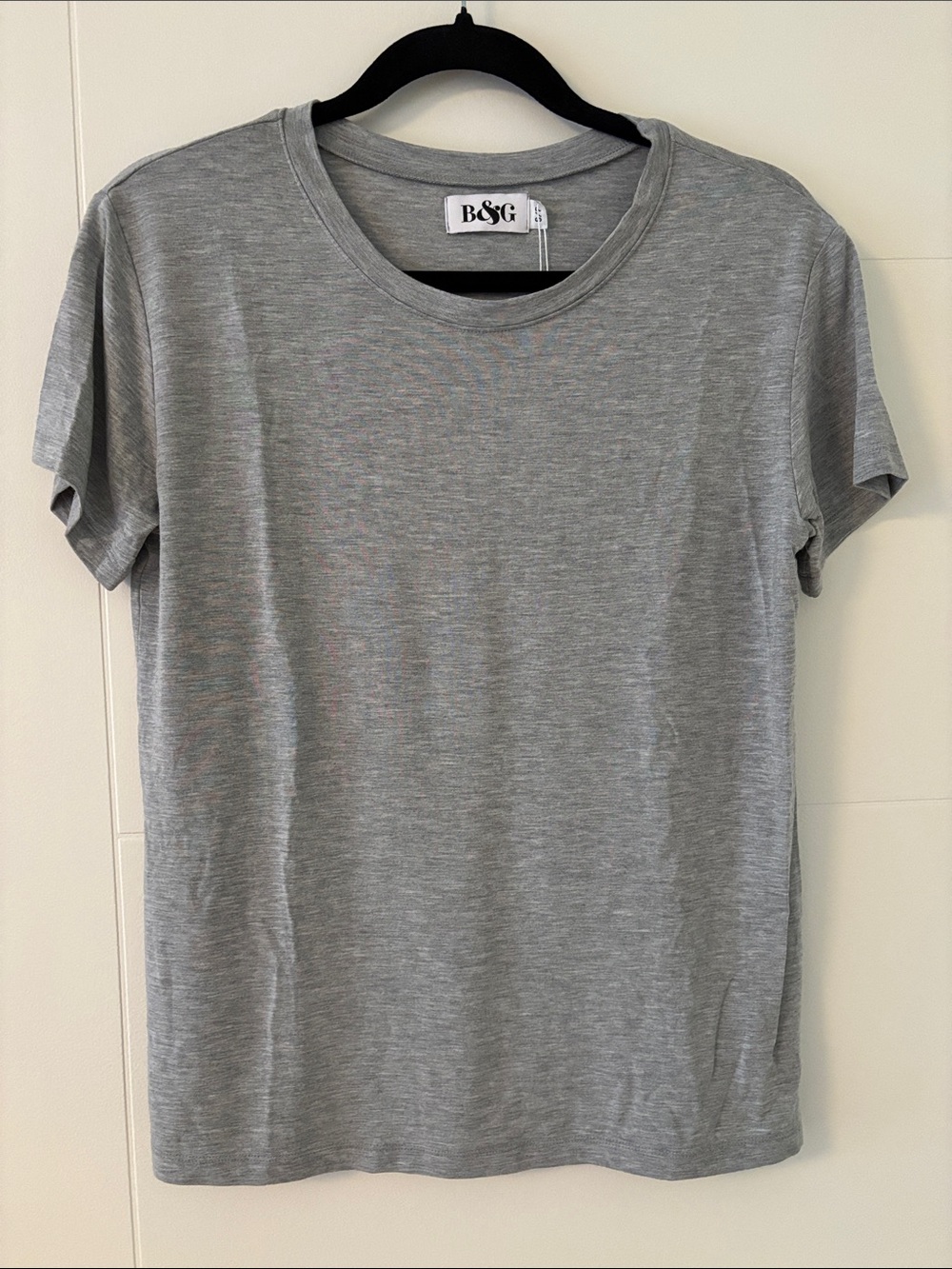 NWT Women's Short Sleeve Tee in Light Gray